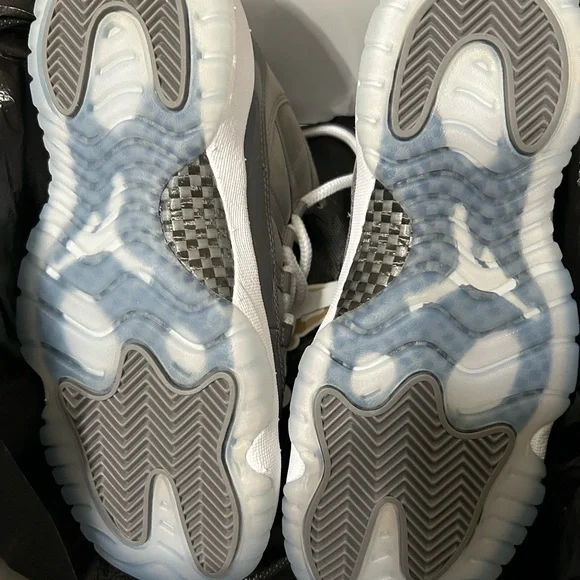 Jordan 11 Cool Grey